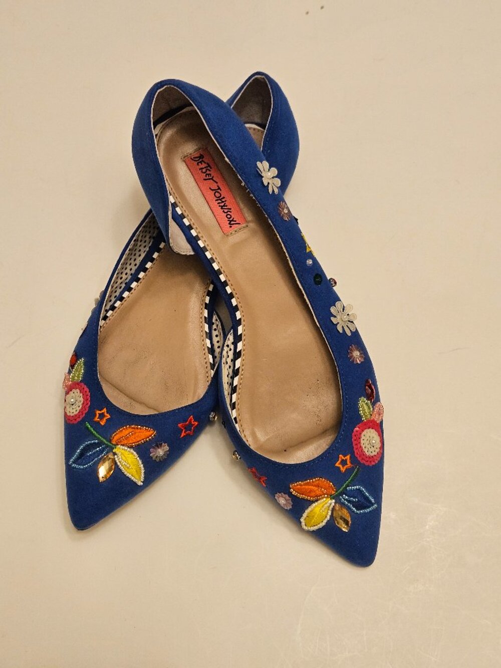 Betsey Johnson Whimsical Blue Cypress Embroidered Pointy Toe Flats Size 9.5